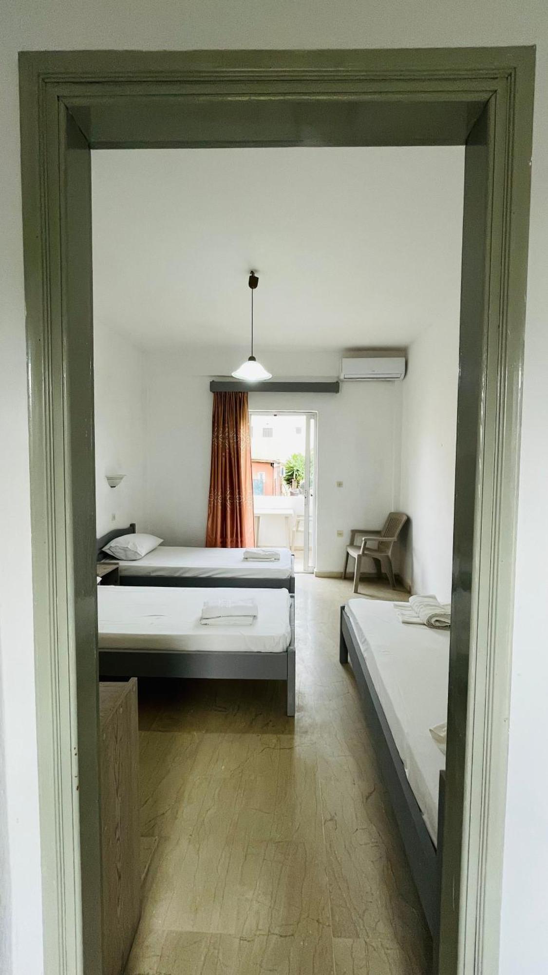 Full House Kavos Otel Dış mekan fotoğraf